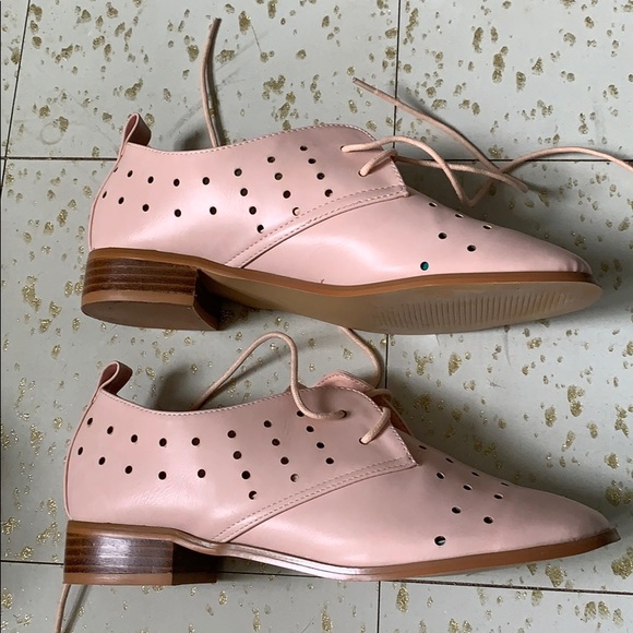 Blush Oxford Flats - Picture 3 of 5